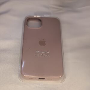Apple iPhone 14 Silicone Case - Soft Pink